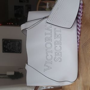 Victoria's Secret Logo Tote Bag Weekender Laser Cut handbag w/ Wristlet Vanilla